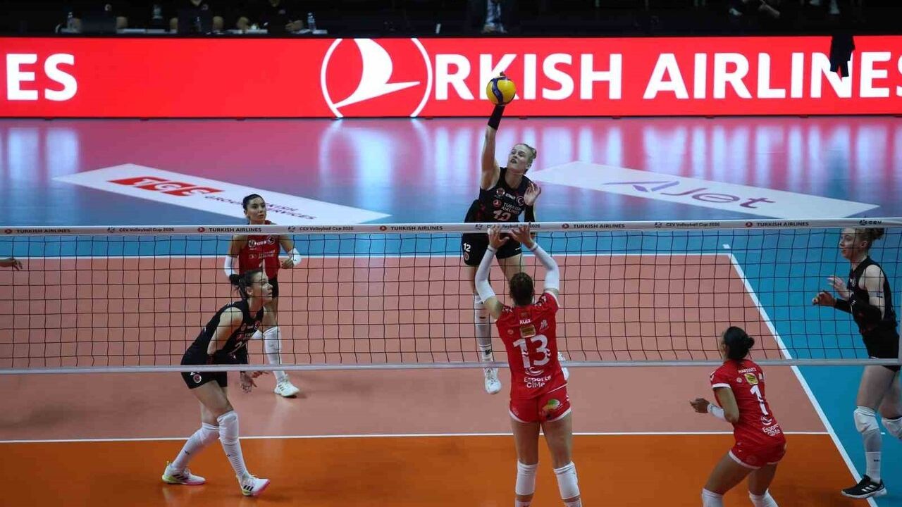 Türk Hava Yolları, 2026 CEV Kupası 16'lı Finaller Turu'nda Avarca de Menorca'yı 3-1 mağlup etti