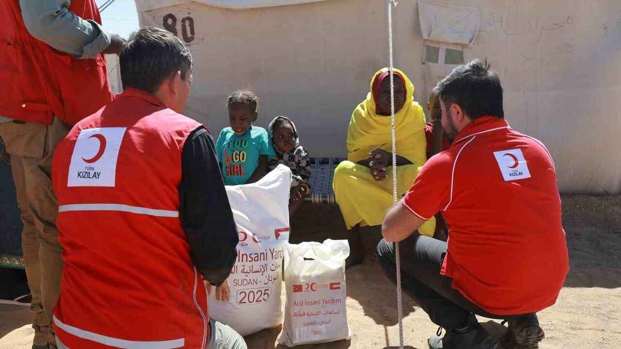Türk Kızılay’dan Sudan’daki Yerinden Edilenlere Gıda Desteği