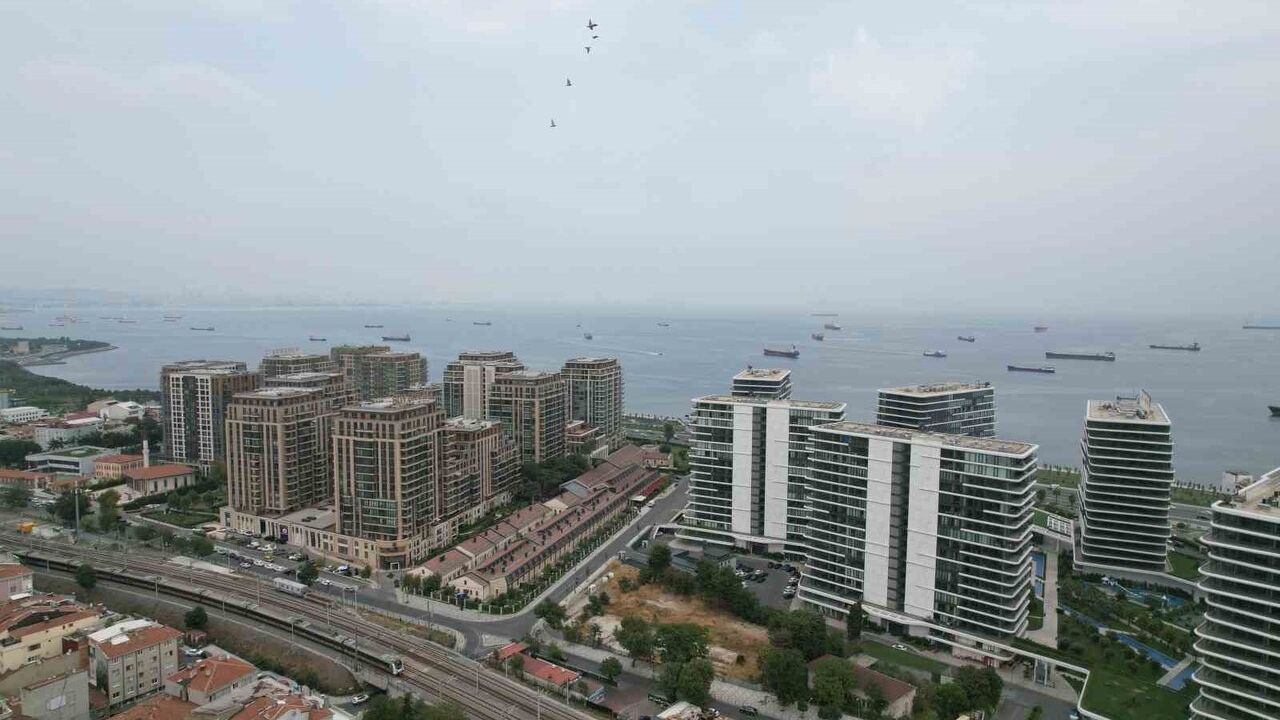 Türk Yatırımcılar Dubai’ye Yöneldi: 2024’te 10 Binden Fazla Konut Alımı