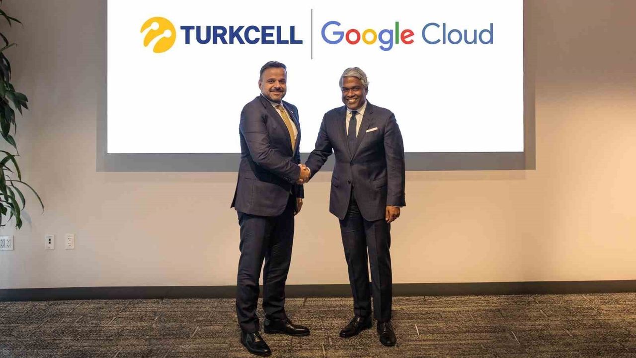 Turkcell ve Google Cloud, Türkiye'de Yeni Google Cloud Bölgesi Kurmak İçin Stratejik Ortaklık İmzaladı