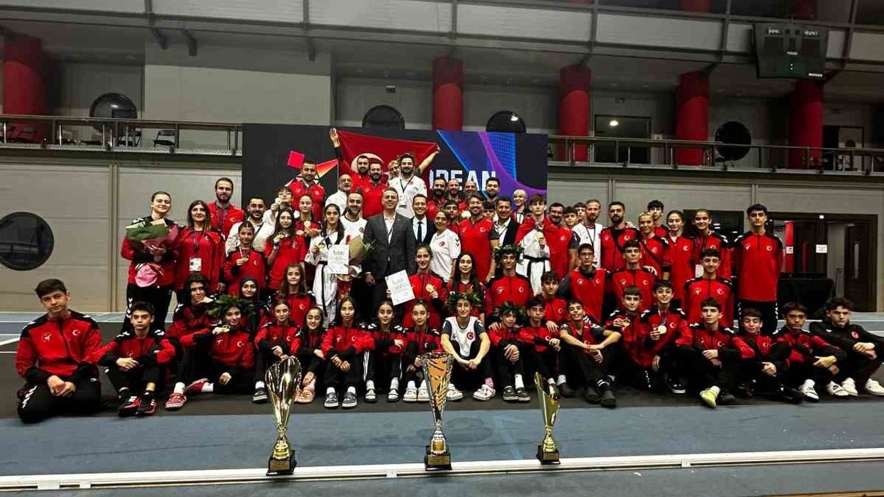 Türkiye, Avrupa Yıldızlar Taekwondo Şampiyonası'nı 10 madalyayla takım halinde kazandı