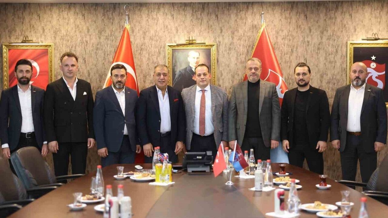 TÜRSAB Doğu Karadeniz’den Trabzonspor’a ziyaret: Turizm tanıtımı ve iş birliği görüşüldü