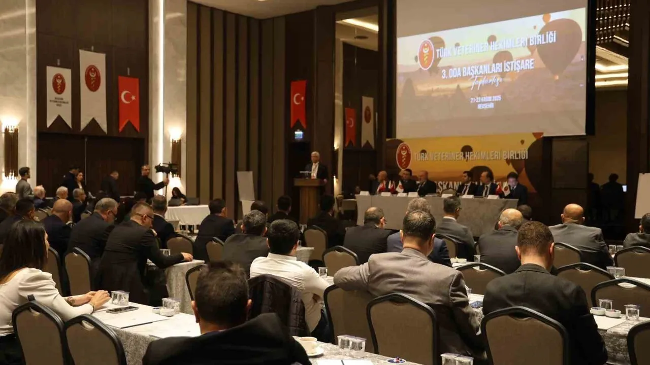 TVHB Başkanı Ali Eroğlu: Türkiye'de Suriye, İran ve Irak kaynaklı yeni şap serotipi tespit edildi