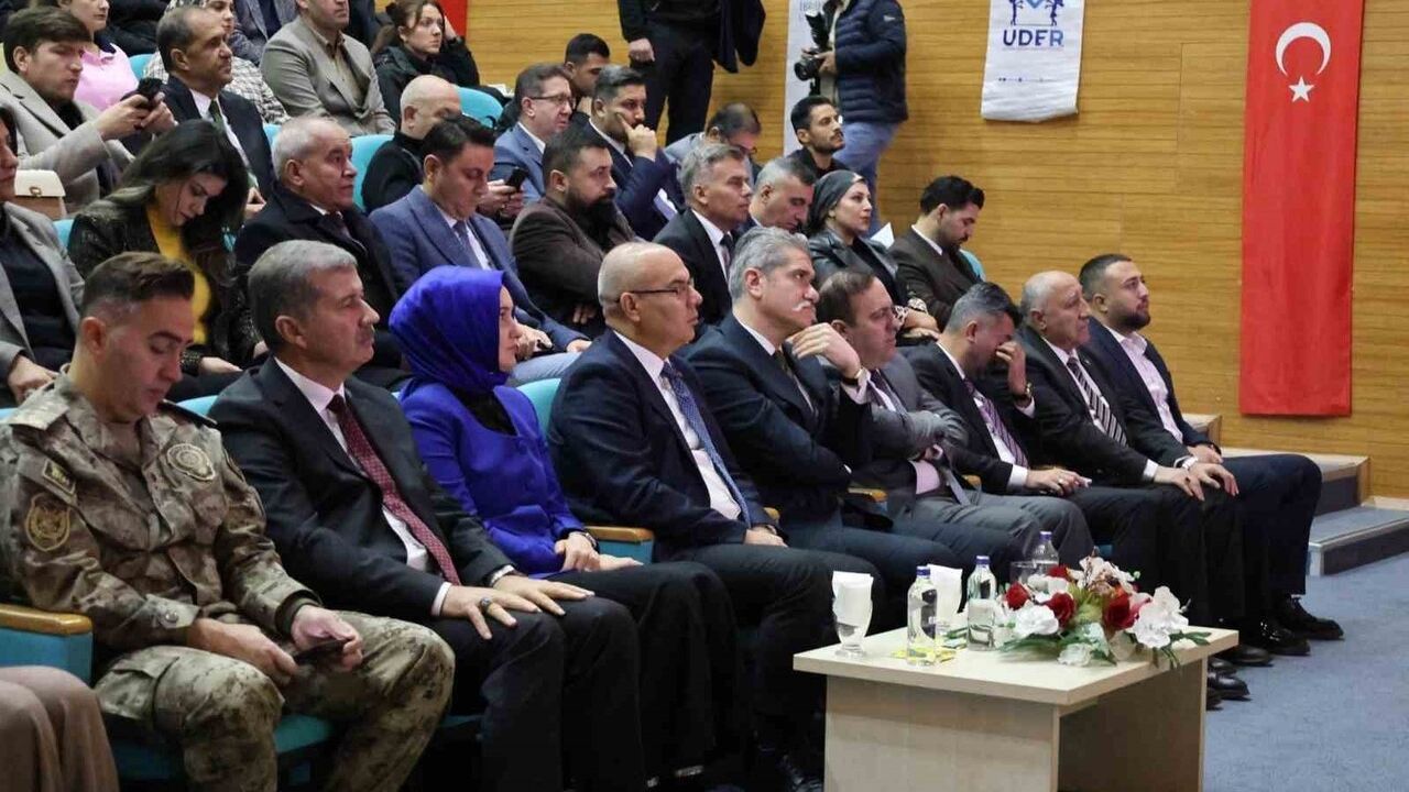 UDER ve AİÇÜ'den Dünya Çocuk Hakları Günü Konferansı: Koruma ve Farkındalık Öne Çıktı