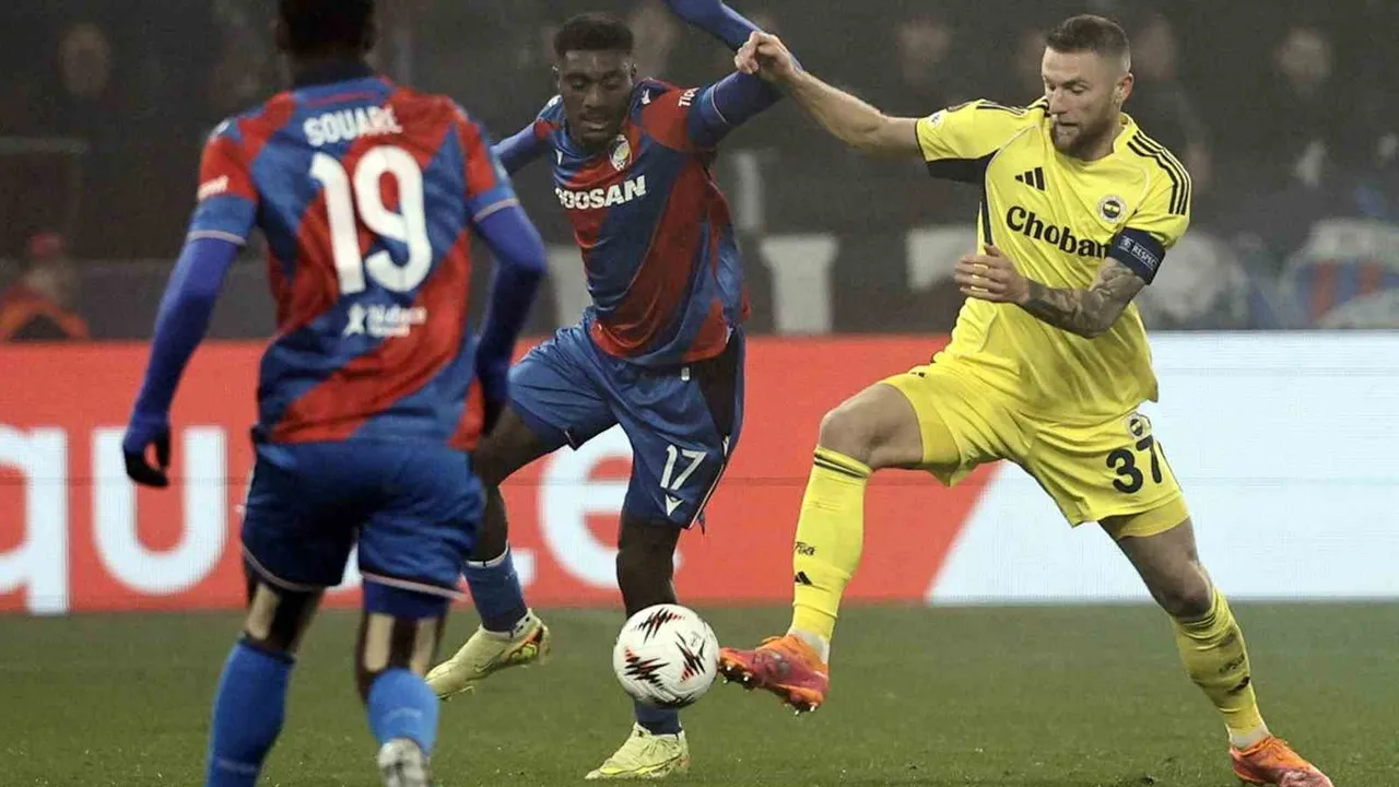 UEFA Avrupa Ligi: Viktoria Plzen 0 - 0 Fenerbahçe