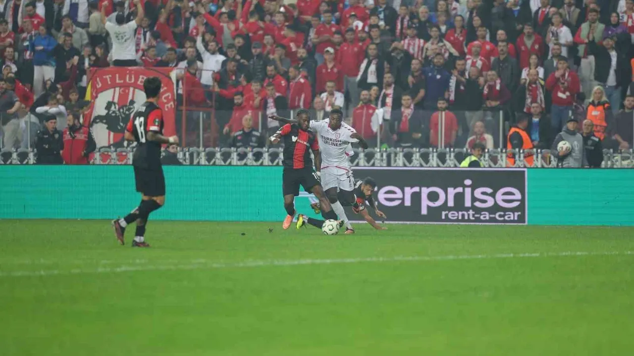UEFA Konferans Ligi: Samsunspor, Hamrun’u 3-0 Yenerek Grupta 3’te 3 Yaptı