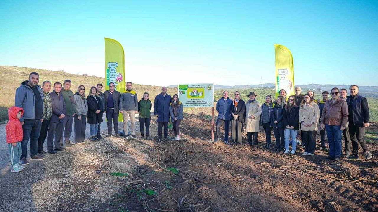 Uludağ İçecek Türk, Mudanya'da 20.000 fidanla iki hatıra ormanı kuruyor