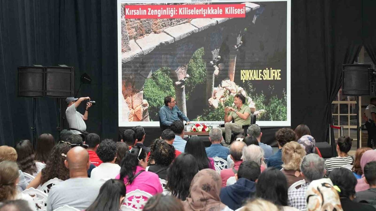 Uluslararası Tarsus Festivali'nde Tarih ve Kültür Söyleşileri Tarsus Müzesi'nde Yoğun İlgi Topladı