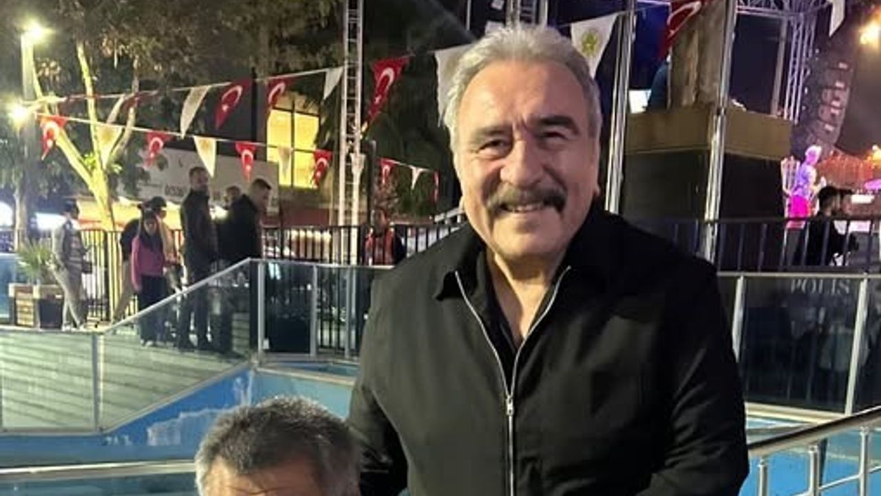 Ümit Besen, Cumhuriyet Bayramı Etkinlikleri Kapsamında Köşk’te Engelli Hayranını Ziyaret Etti