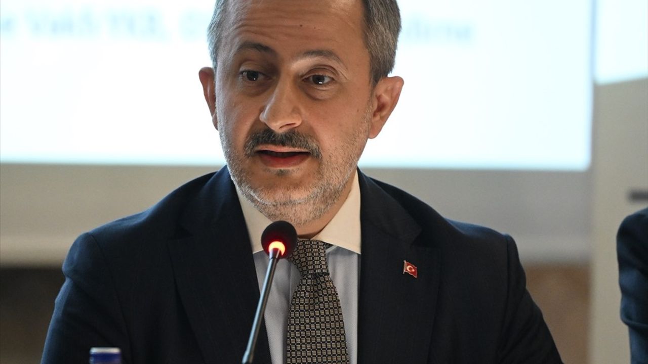 Üner Karabıyık: LGBT propagandalarına karşı 'aile dostu ekosistem' inşa edilmeli