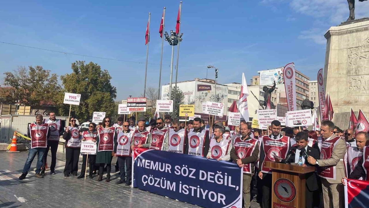 ÜNİPERSEN Başkanı Güzel: Memurların özlük ve mali hakları 21. yüzyıla yakışır seviyeye çıkarılmalı
