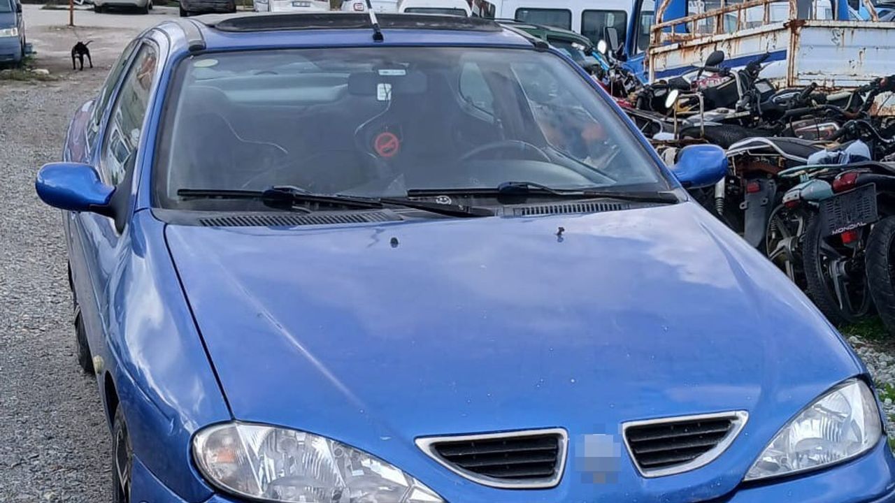 Uzunköprü'de plakasız ve çekme belgeli araçla kaçmaya çalışan sürücüye 71 bin 246 TL idari para cezası