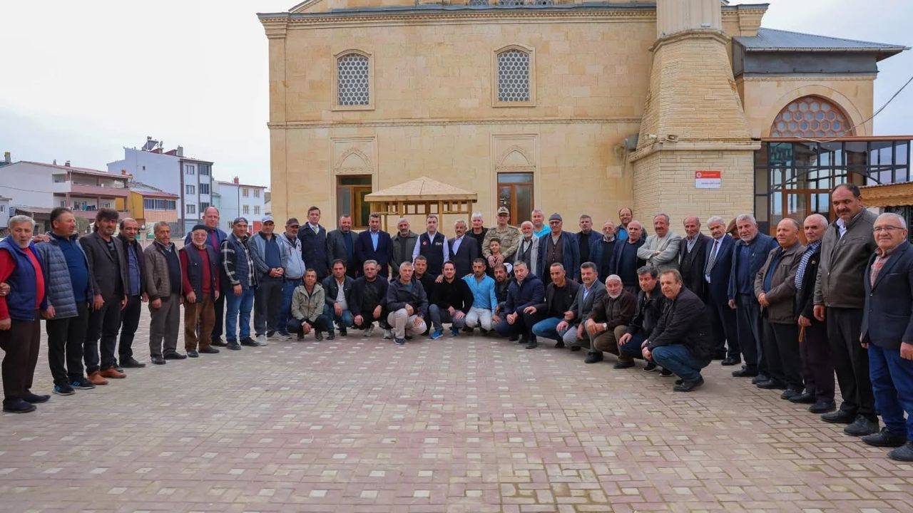 Vali Mustafa Eldivan, Adabaşı ve Aydıncık köylerini ziyaret ederek vatandaş taleplerini dinledi