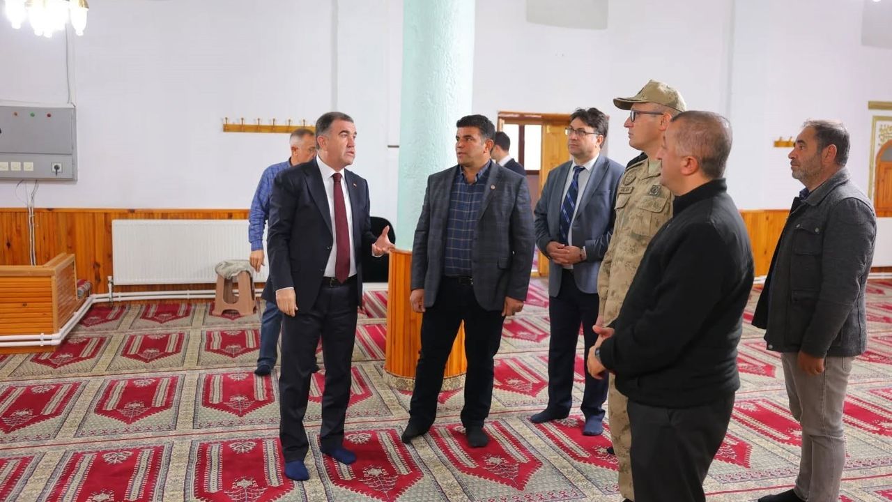 Vali Mustafa Eldivan Sancaktepe'de Vatandaşların Taleplerini Dinledi