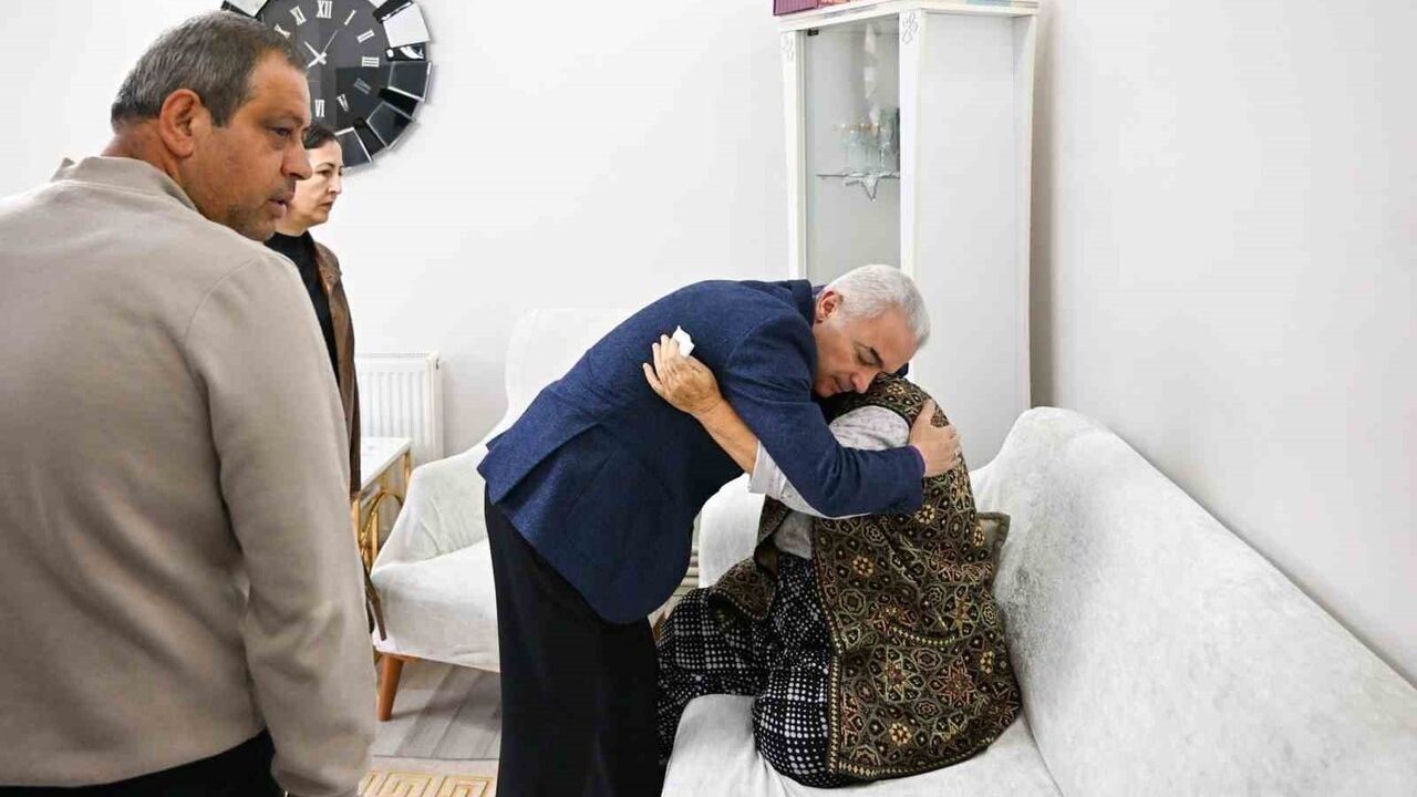 Vali Turan ve Kaymakam Yıldız, Rümeysa Sanpur’un Ailesine Taziye Ziyaretinde Bulundu