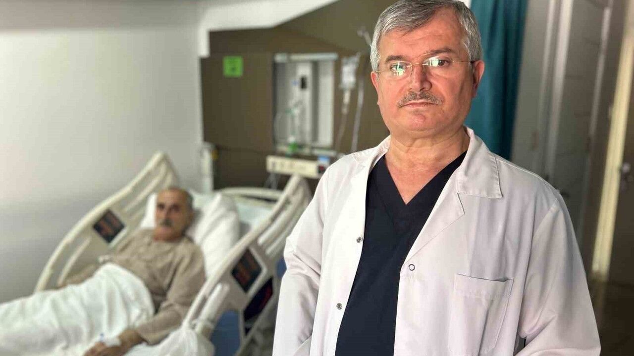 Van'da aynı anda iki damarı tıkanan 69 yaşındaki hasta zamanında müdahaleyle kurtarıldı