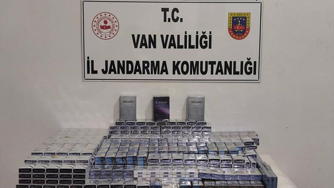 Van İpekyolu'nda 2 bin 192 paket kaçak sigara ele geçirildi