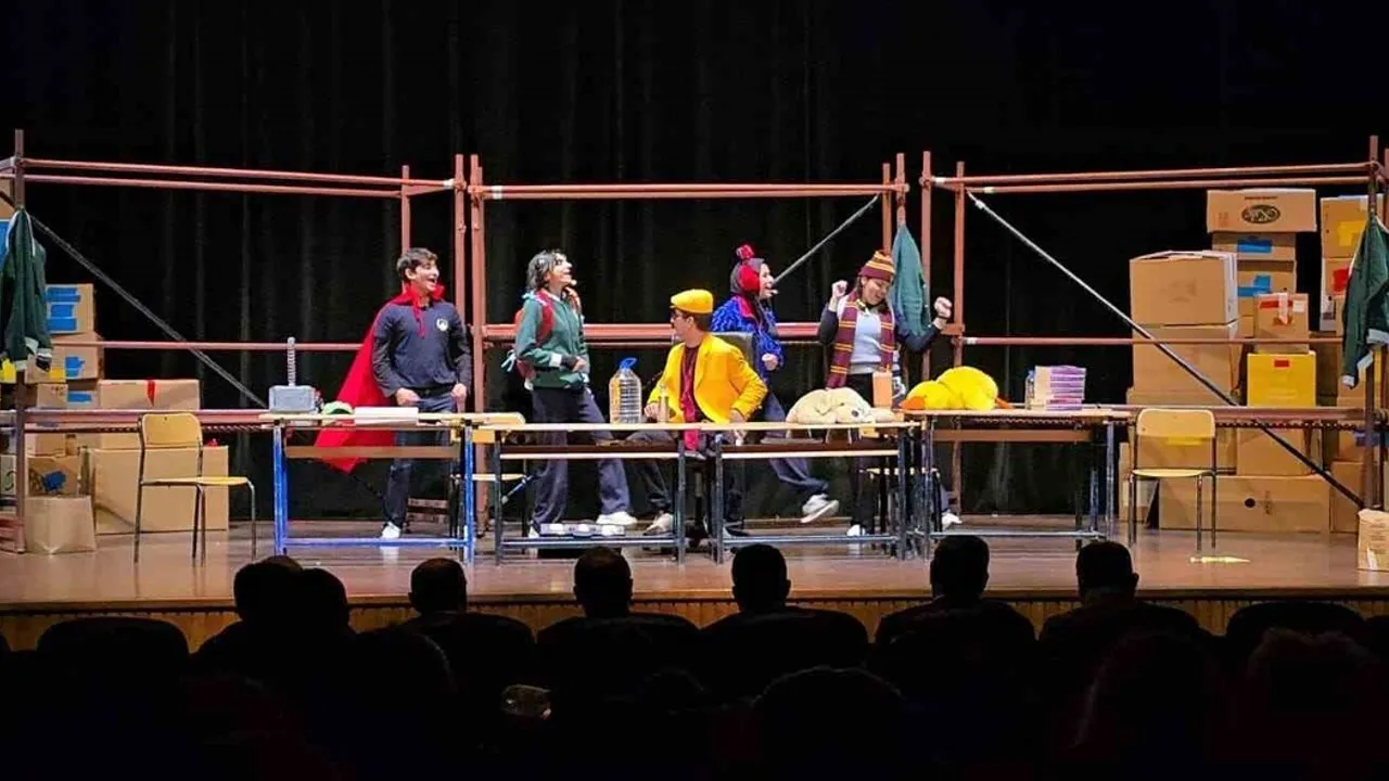 Vezirköprü'de Bir Kooperatif Macerası oyununun ilk gösterimi yapıldı