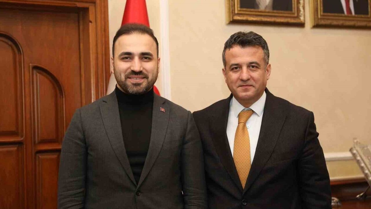 Vezirköprü Tarım ve Orman Müdürlüğü'ne yeni hizmet binası için sözleşme imzalandı