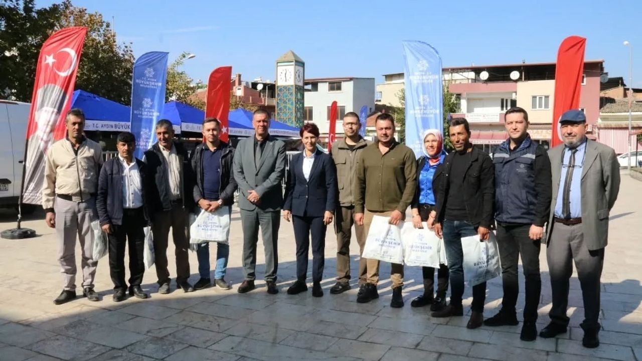 Yenipazar'da Ata Tohumundan Üretilen Kışlık Sebze Fideleri Vatandaşlarla Buluştu