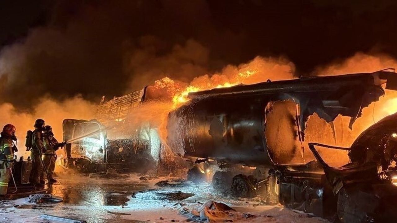 Yeongcheon'de 13 araçlık zincirleme kaza: 2 ölü, 4 yaralı