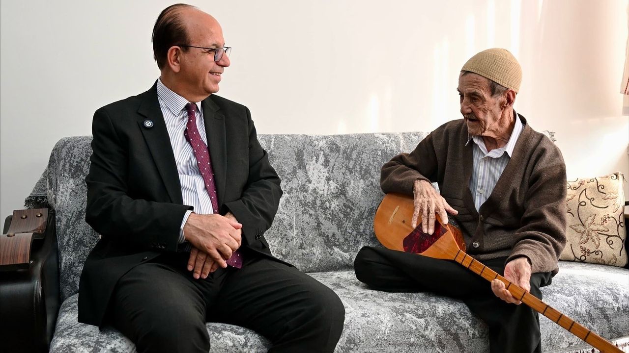 Yeşilyurt'ta 'Bir Değer, Bir Ömür' projesi başladı: Abuzer Aşkınses'e vefa ziyareti