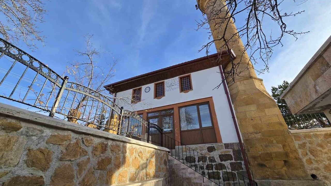 Yozgat'ta Tekke Arapdede Camii: Asırlık Mirası ve Ziyaretçi İlgisi