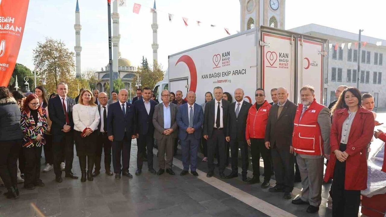 Yunusemre'de kan ve kök hücre bağış kampanyası: Belediyeden dayanışma çağrısı