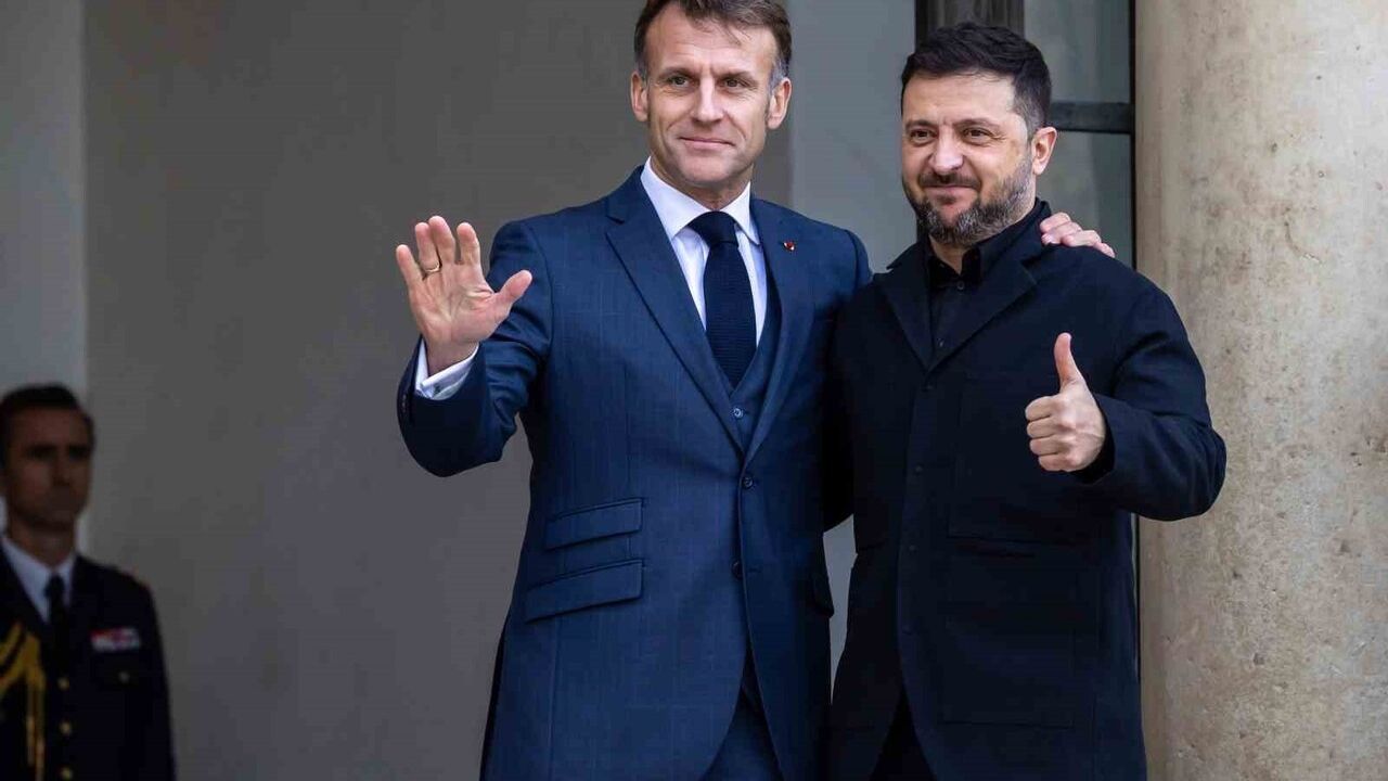 Zelenskiy ve Macron 1 Aralık'ta Paris’te Adil ve Kalıcı Barış Koşullarını Görüşecek