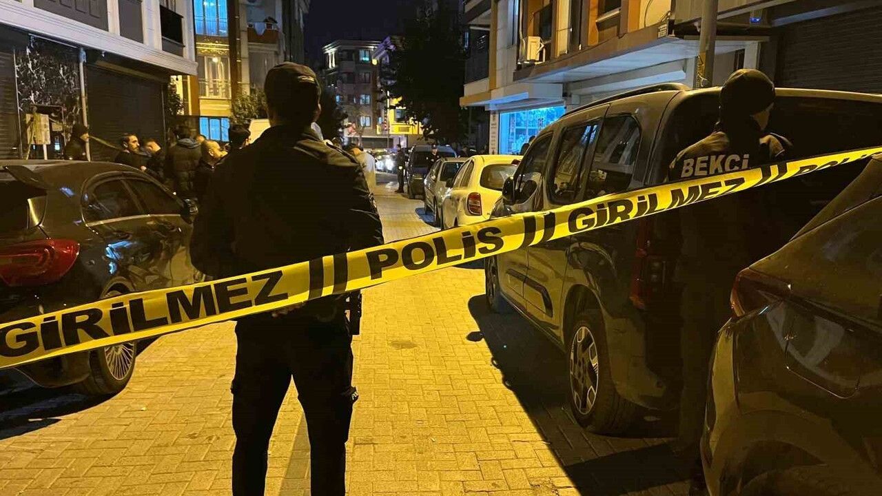 Zeytinburnu'da iş yeri tartışması silahlı çatışmaya dönüştü: 2 ölü, 1 yaralı