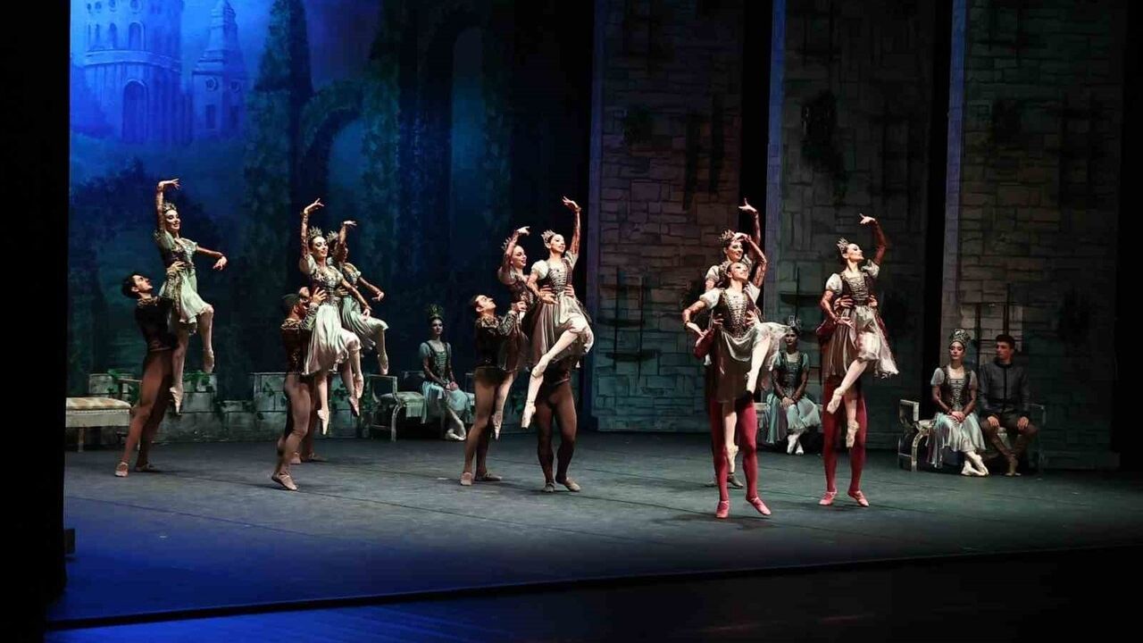 1. Denizli Opera ve Bale Günleri, Çaykovski’nin 'Kuğu Gölü' ile sona erdi
