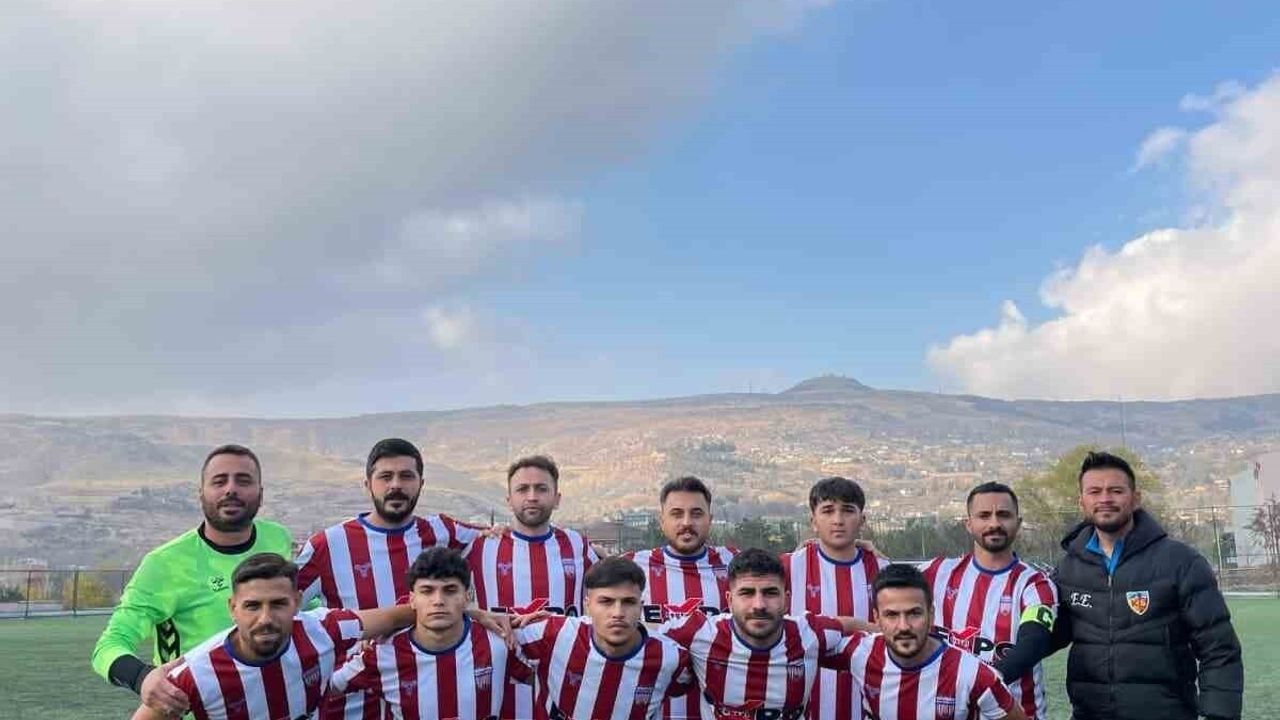 1966 Turanspor Gültepespor'u 8-2 mağlup ederek Kayseri 1. Amatör Küme B Grubu'nda ikinci sıraya yükseldi