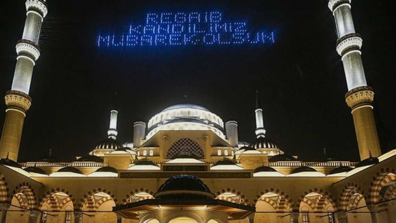 2025 Üç Aylar Ne Zaman Başlıyor? Diyanet Regaib Kandili ve Recep Tarihleri