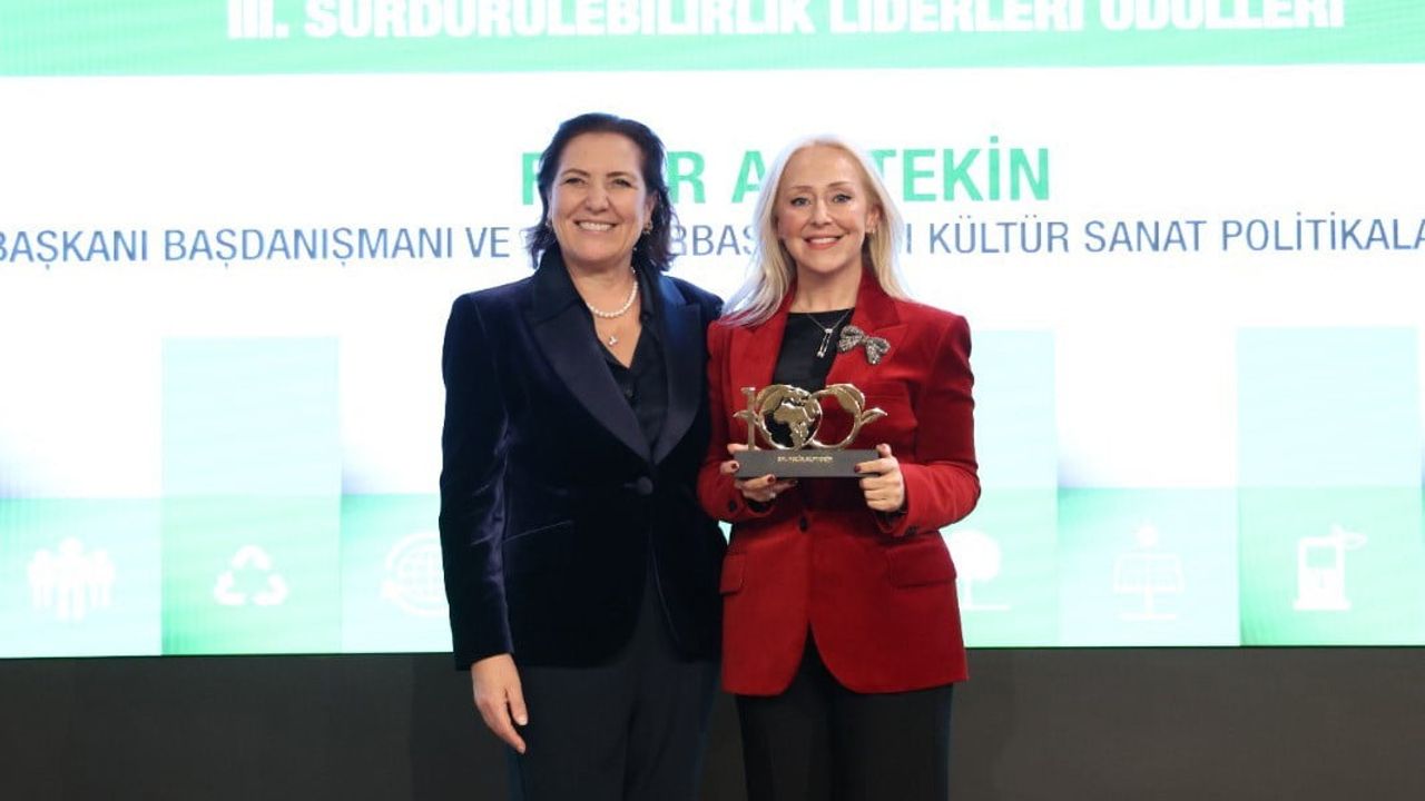 3’üncü Sürdürülebilir Yüzyıl Zirvesi’nde yeşil dönüşümün yol haritası konuşuldu