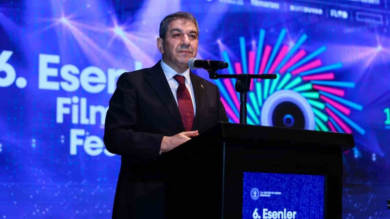 6. Esenler Film Festivali 'Onur Ödülleri' töreniyle başladı