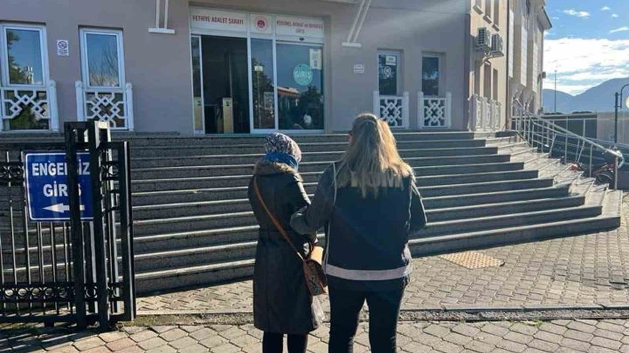 8 yıldır aranan FETÖ firarisi E.Ö. Fethiye'de yakalandı