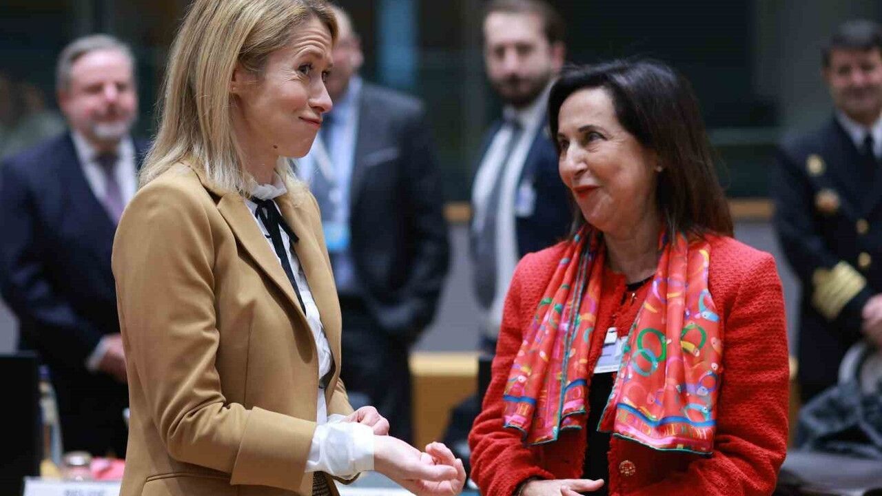 AB Savunma Bakanları Brüksel’de: Ukrayna’ya askeri destek ve savunma hazırlığı gündemi