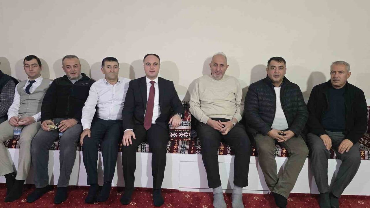 Abaş Köyü'nde Muhtarlar Aylık Toplantıda Bir Araya Geldi