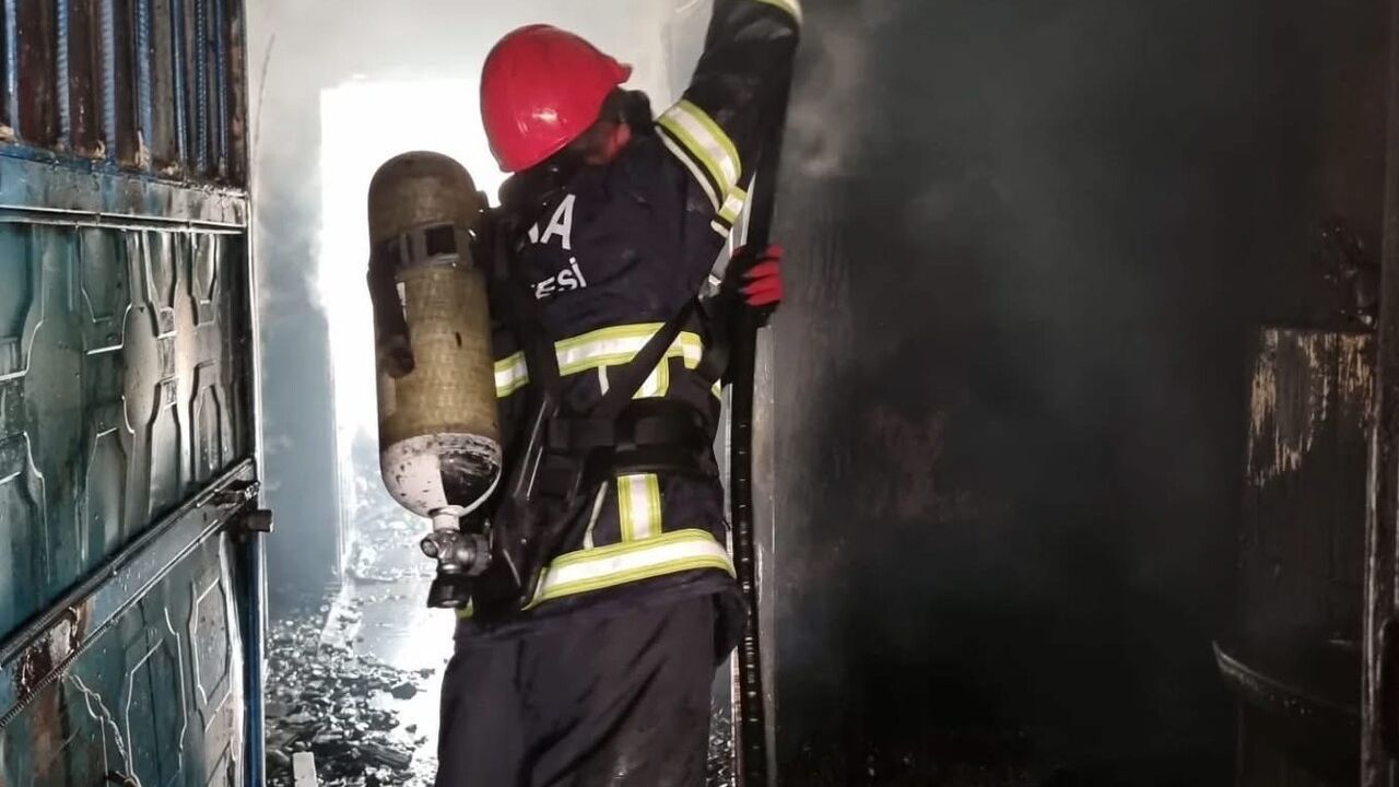 Adana Aladağ'da yangında evi küle dönen 85 yaşındaki Zeynep Keklik'in cenazesi bulundu