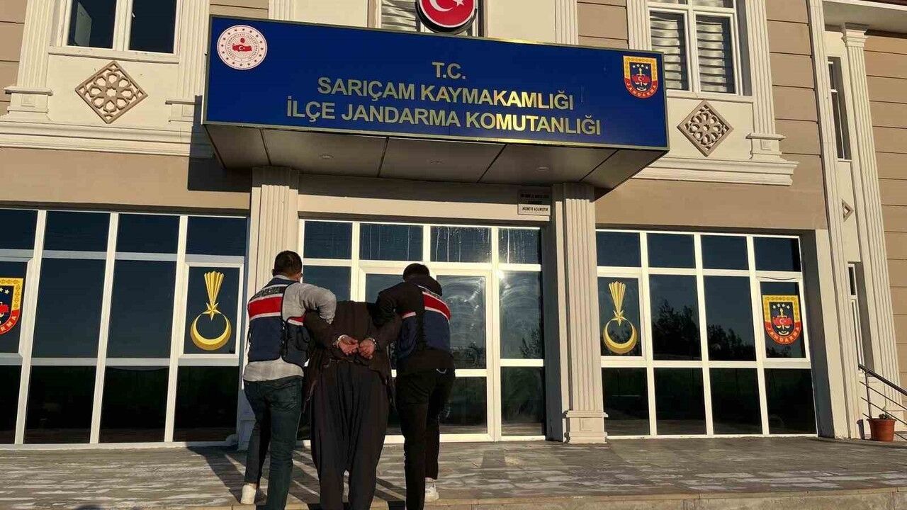Adana'da 15 yıl hapis cezası bulunan firari hükümlü jandarmaya yakalandı