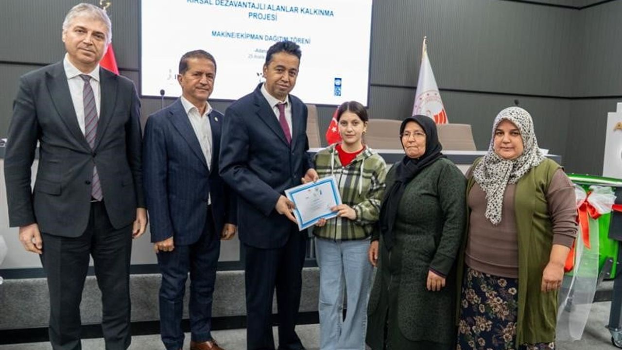 Adana'da 32 çiftçiye makine desteği: 16'sı kadın