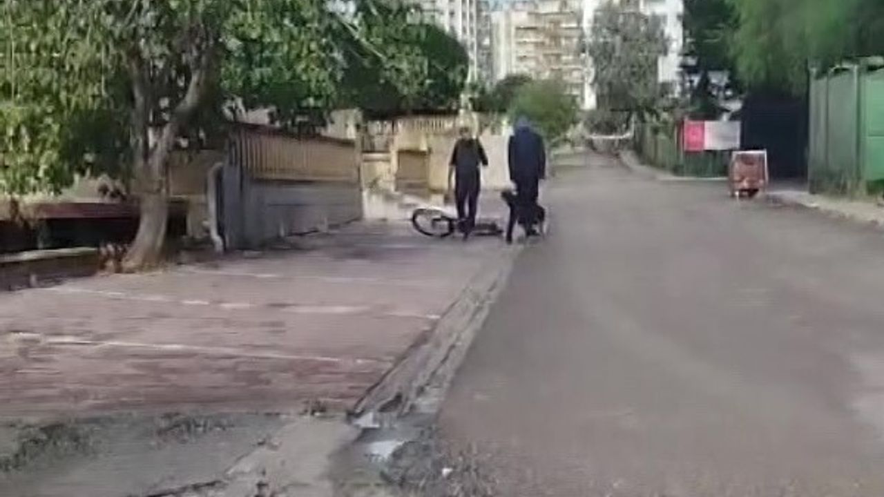 Adana'da bisiklet süren 12 yaşındaki çocuk darp edildi