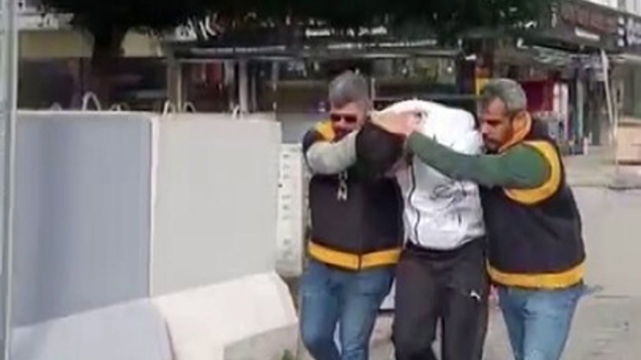 Adana'da kafe önünde otomatik tüfekle ateş eden şüpheli 2 ay sonra yakalandı