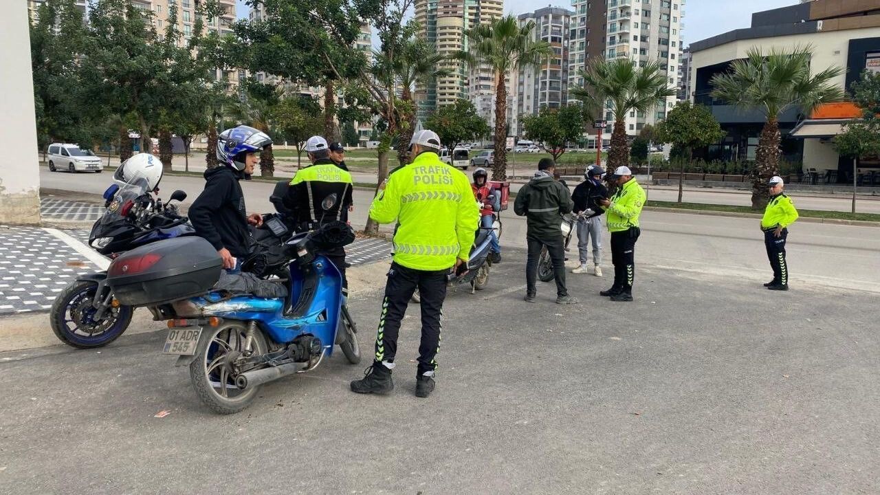 Adana'da motosiklet denetiminde 106 sürücüye 623 bin 631 TL ceza