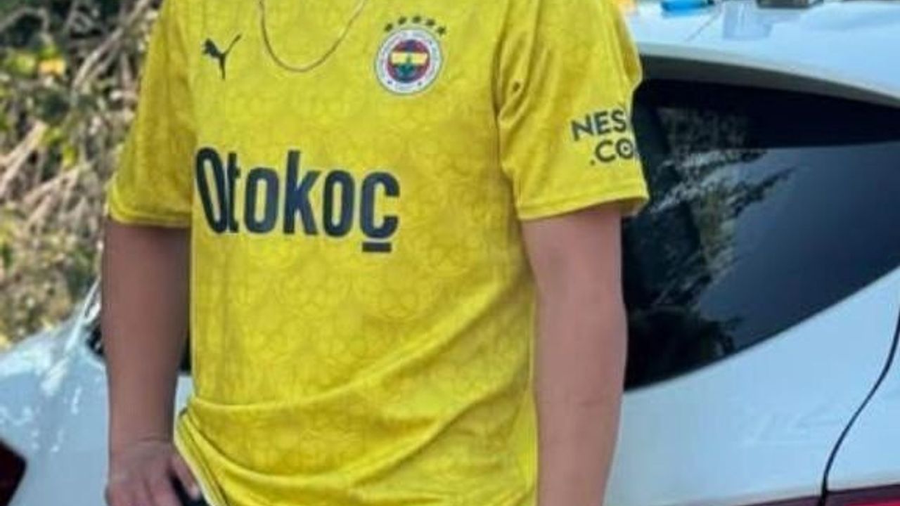 Adana'da motosiklet kazasında sürücü hayatını kaybetti — Güvenlik kamerası görüntüleri ortaya çıktı