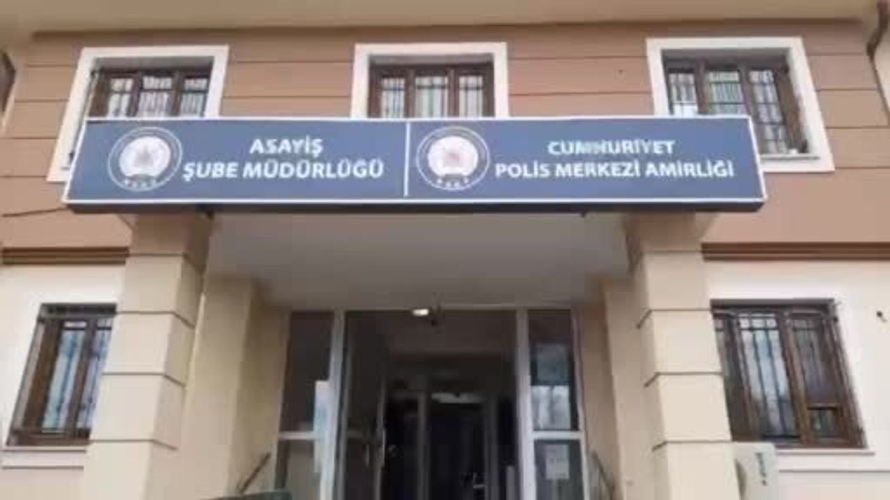 Adapazarı'nda 2015'ten beri firari olan ve 30 yıl kesinleşmiş hapis cezası bulunan şüpheli yakalandı