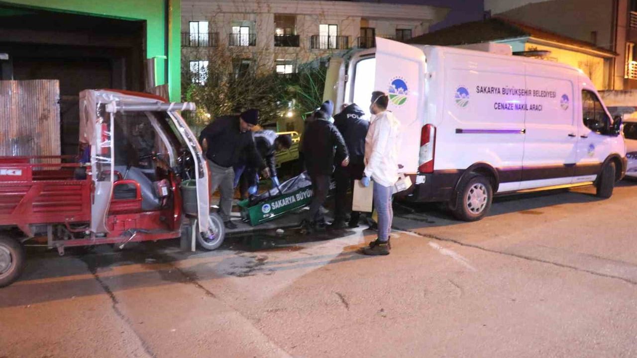 Adapazarı'nda İnşaat Sahasında Bulunan Erkek Cesedinin Kimliği Belirlendi