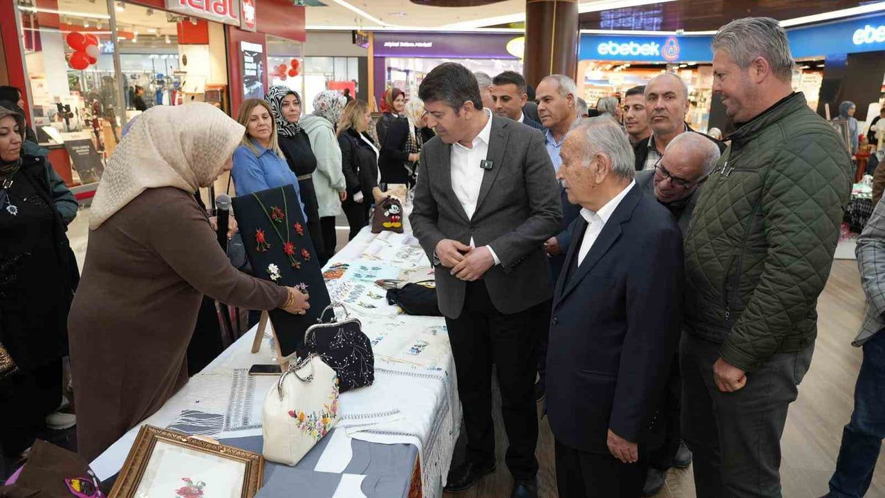 ADIMEK yıl sonu sergisi 'Üreten Kadın Güçlü Kadın' kapılarını açtı