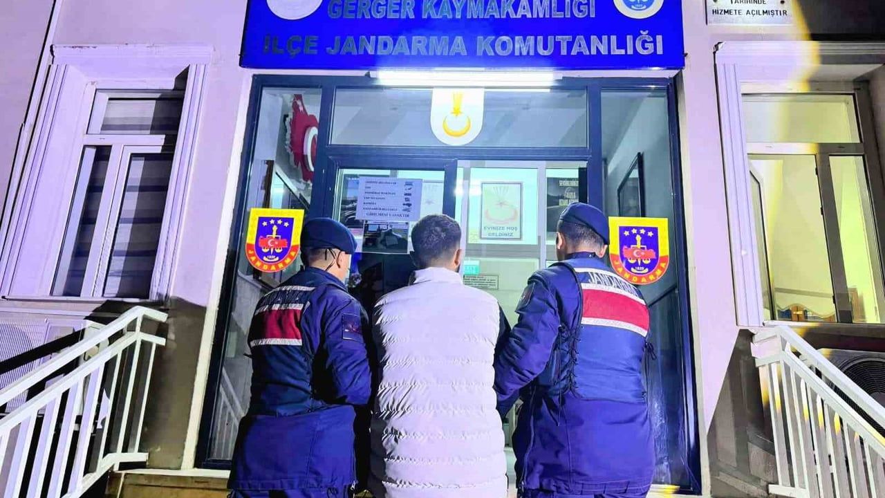 Adıyaman Gerger'de uyuşturucu operasyonu: 4 gözaltı, 1 tutuklama