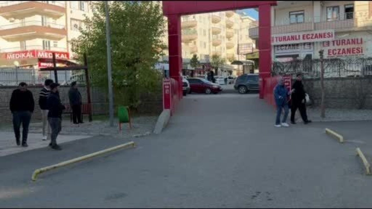 Adıyaman Kahta'da traktör devrildi: 75 yaşındaki sürücü hayatını kaybetti